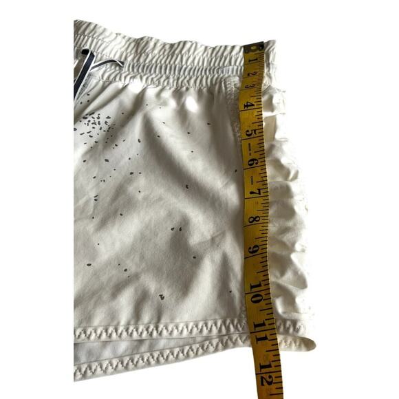 Lululemon Run Around Short Style #W7124S Women Size XS lightweight wicking ma - Picture 6 of 10